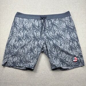 Travis Mathew Board Shorts Mens 42‎ Palm Tree Print Swim Trunks USA Patch